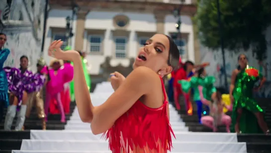 Anitta “Me Gusta“ (Feat. Cardi B  Myke Towers)