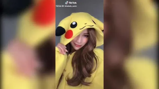 Tik Tok anime cosplay Pikachu Pokemon