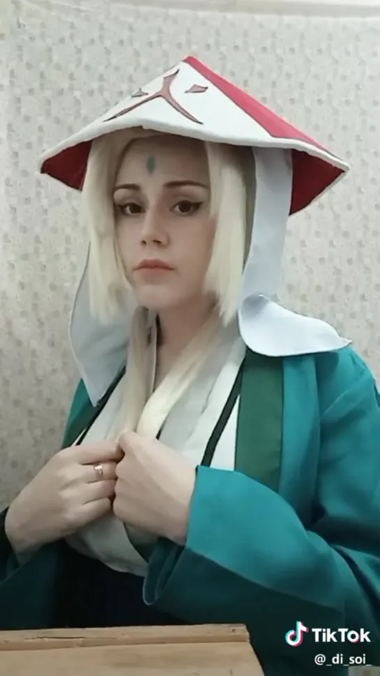 Скромняжка Tsunade