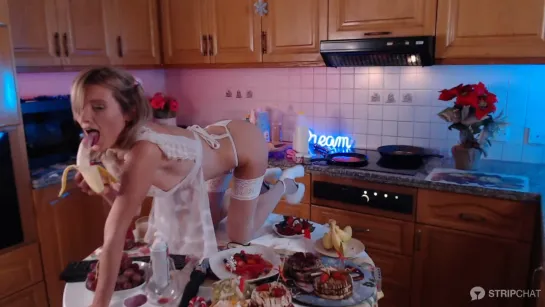 Marta Gromova: Stripchat Webcam Kitchen Show [SOLO, POSING, FOOD FETISH, TOYS, Марта Громова, Martha Gromova, MartaGromova]