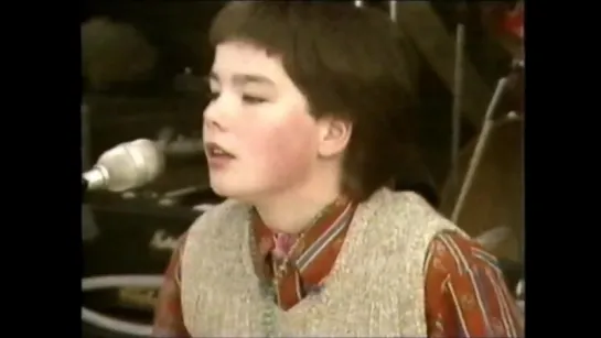 Tappi Tíkarrass / Bjork - London (Mataharí) - live 1982