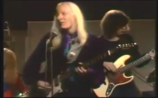 Johnny Winter - Be Careful With A Fool 1970