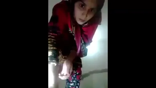 bublo.k.maall_pakistani_gf_azra_bano_2.mp4