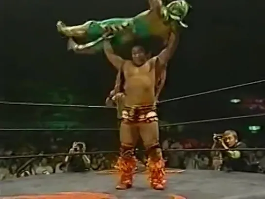 Dragon Kid vs. Shuji Kondo - 04.07.2004 (Toryumon Japan Vo Aniversario)