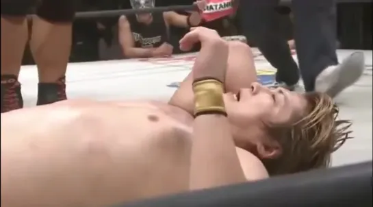 BxB Hulk (c) vs. Shingo Takagi - 28.12.2014 (Dragon Gate Final Gate 2014)