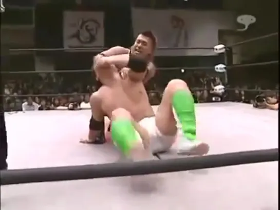 Katsuhiko Nakajima vs. Shingo Takagi - 02.11.2005 (Dragon Gate Crown Gate 2005 - Day 1)