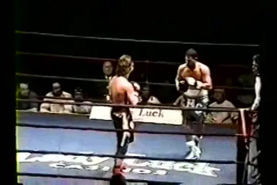 1995-12-09 Hector Camacho vs Lonnie Horn