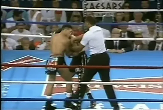 1990-08-11 Hector Camacho vs Tony Baltazar