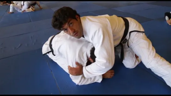 Gregor Gracie Jiu-Jitsu Technique Collar Choke From Turtle Position