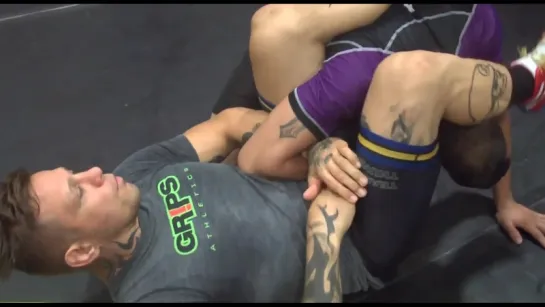 The Barataplata from Closed Guard by Renato Babalu Sobral