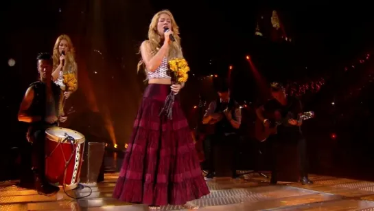 Shakira   Nothing Else MattersDespedida Medley (Live from Paris)