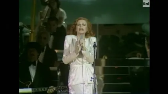 Milva ♫ Non piangere più Argentina ♪ 1981 (programma "Palcoscenico")