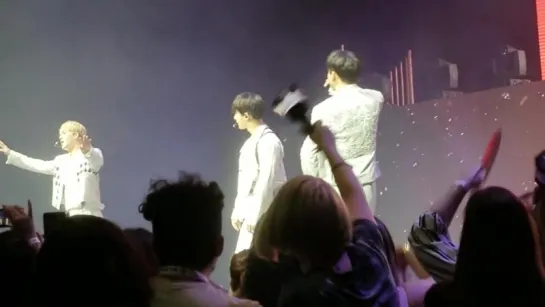 [Fancam][20.07.2018] The 2nd World Tour "The Connect" In Chicago ( I.M. and Jooheon Rap Battle)