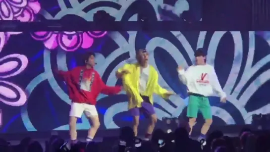 [Fancam][20.07.2018] The 2nd World Tour "The Connect" In Chicago