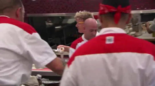 Hells.Kitchen.US.S18E05.400p.ColdFilm