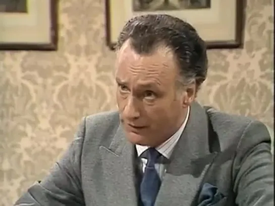 'Yes Minister' (BBC, Great Britain, 1982) – Sir Humphrey on government policy (HQ)