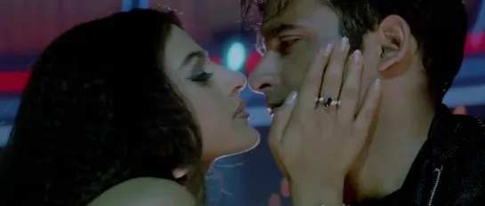 Humraaz.2002