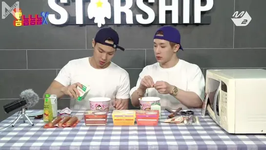 [Рус. саб][28.05.2019][Om Nom Nom Nom] MONSTA X SHOWNU  WONHOs Convenience Store Food MUKBANG! (Eating Show)