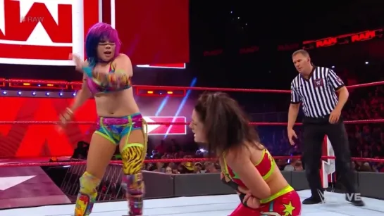 Bayley attempts to end Asuka’s undefeated streak- Raw, Feb. 5, 2018