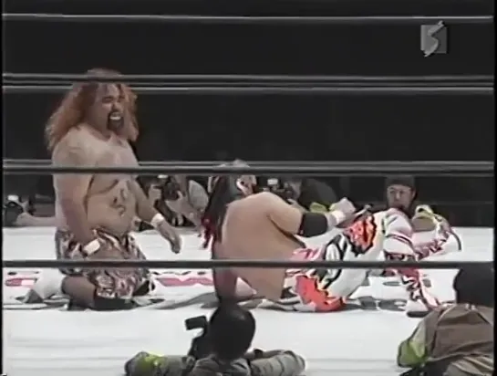 The Great Kosuke vs. King Adamo - 10.08.2003 (ZERO-ONE 01World In Nagoya)