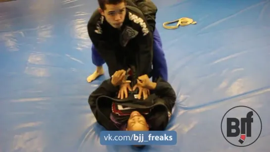 omoplata sweep to armbar #техники_за_200