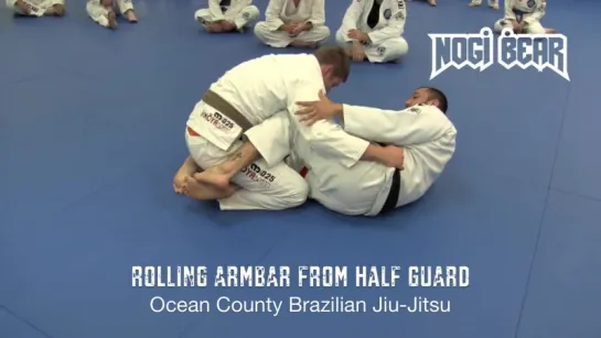 Rolling Armbar from Half Guard with Tom DeBlass #техники_за_200