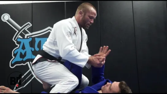 Josh Hinger Teaches DLR Pass To Arm-In Guillotine #техники_за_200 #bjjfreaks_TV