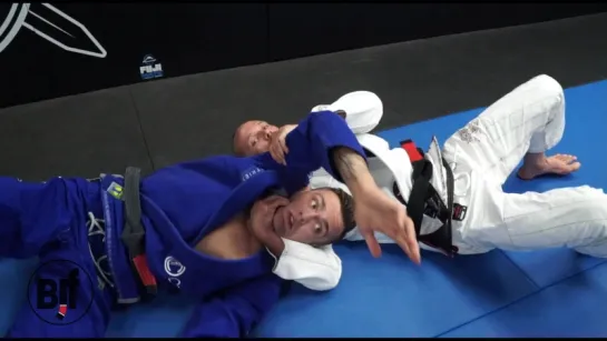 Josh Hinger Teaches DLR Pass To Arm-In Guillotine #техники_за_200 #bjjfreaks_Tv