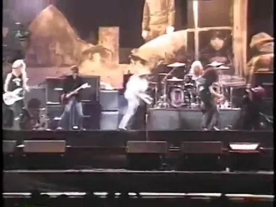 Guns N'Roses - Hoosier Dome, Indianapolis, Indiana - 1990-04-07