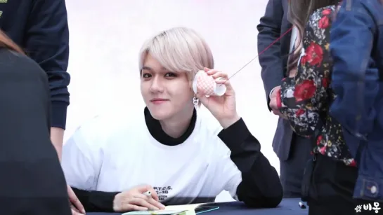 180422 BAEKHYUN на Fansign Goyang для 2nd Mini Album Blooming Days