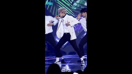 180414 {Fancam} BAEKHYUN - Blooming Day @MUSIC CORE{OFFICAL}