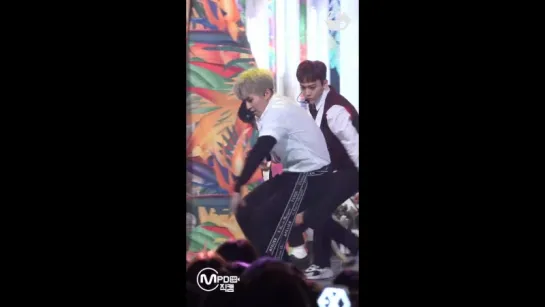 180412 {Fancam FanCam} XIUMIN - Blooming Day @M!COUNTDOWN {OFFICAL}