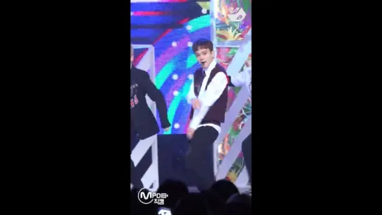 180412 {Fancam FanCam} CHEN - Blooming Day @M!COUNTDOWN {OFFICAL}