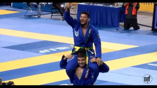 Lucas Barbosa close out with Gustavo Batista #IBJJFPAN18 Final