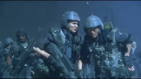 Звездный десант 2: Герой федерации / Starship Troopers 2: Hero of the Federation (2004) BDRip [vk.com/Feokino]