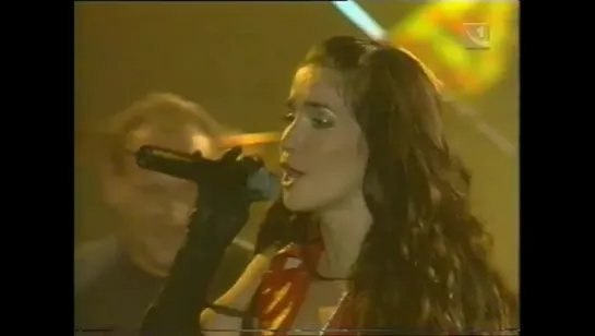 Natalia Oreiro - Sabrosito y dulzon - 6.4.2001 - Bratislava, SK - 014