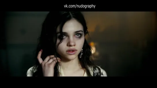 Индиа Айсли (India Eisley) в фильме "Кайт" (Kite, 2014, Ральф Зиман)