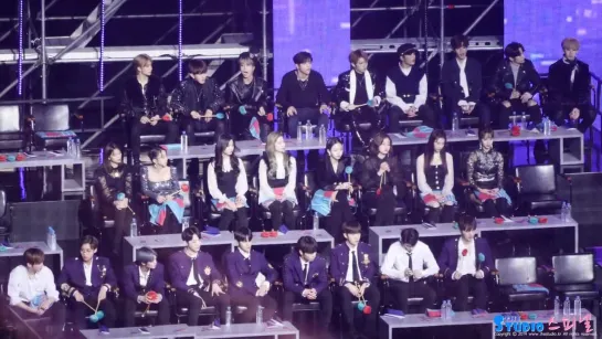 [Fancam][06.01.2019] The 33rd Golden Disc Awards  (reaction  to MONSTA X)