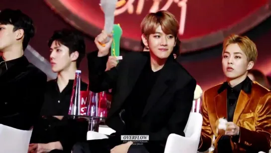 [FC|VK][14.01.2017] Baekhyun (Exo) Reaction to MONSTA X @ 31th Golden Disc Awards