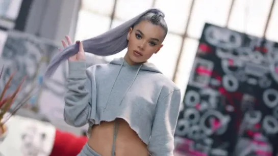 Hailee Steinfeld - Most Girls