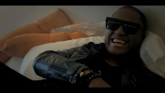 Taio Cruz - Hangover ft. Flo Rida