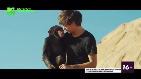 One Direction - Steal My Girl (MTV Live HD) Hot Spot: Niall Horan