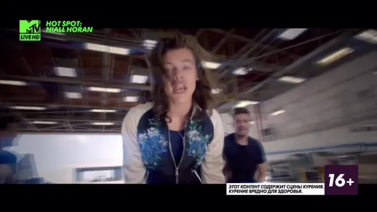 One Direction - Drag Me Down (MTV Live HD) Hot Spot: Niall Horan