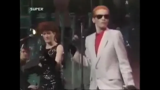 Eurythmics - This Is The House (Live) (UK TV, The Tube) (1983)