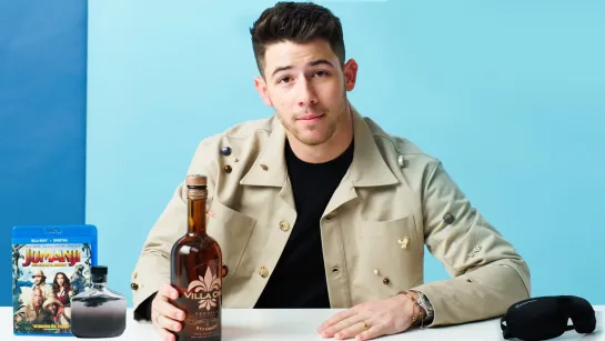 10 Things Nick Jonas Can't Live Without | GQ [RUS SUB]