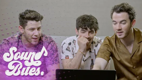 Jonas Brothers | The Comment Review Show [RUS SUB]