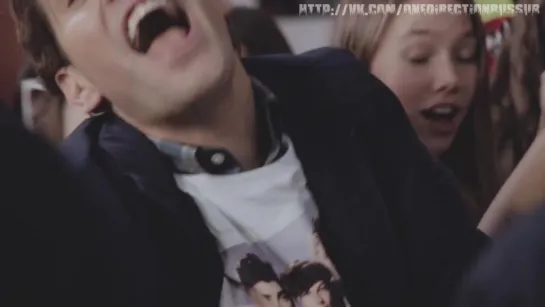 One Direction Concert Line - Saturday Night Live [RUS SUB]