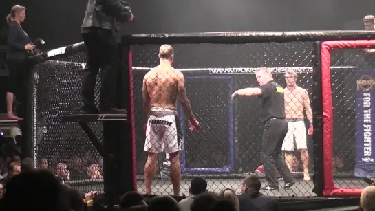 NITRO MMA 3 - Dylan “the Villain“ Andrews vrs Rob Giuffrida Round 1