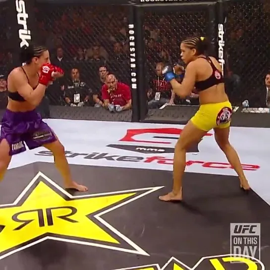 @Amanda_Leoa displayed her featherweight dominance with a 14 second KO!