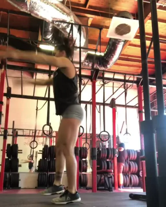 Cat Zingano / training